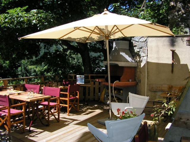 לה גראב Hotel Des Alpes - Skiers & Bikers Lodge מראה חיצוני תמונה