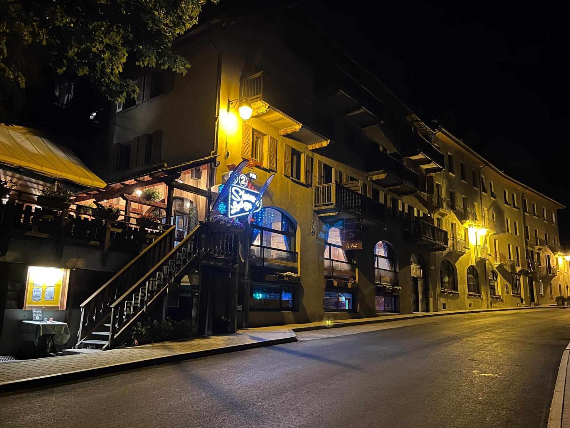 לה גראב Hotel Des Alpes - Skiers & Bikers Lodge מראה חיצוני תמונה