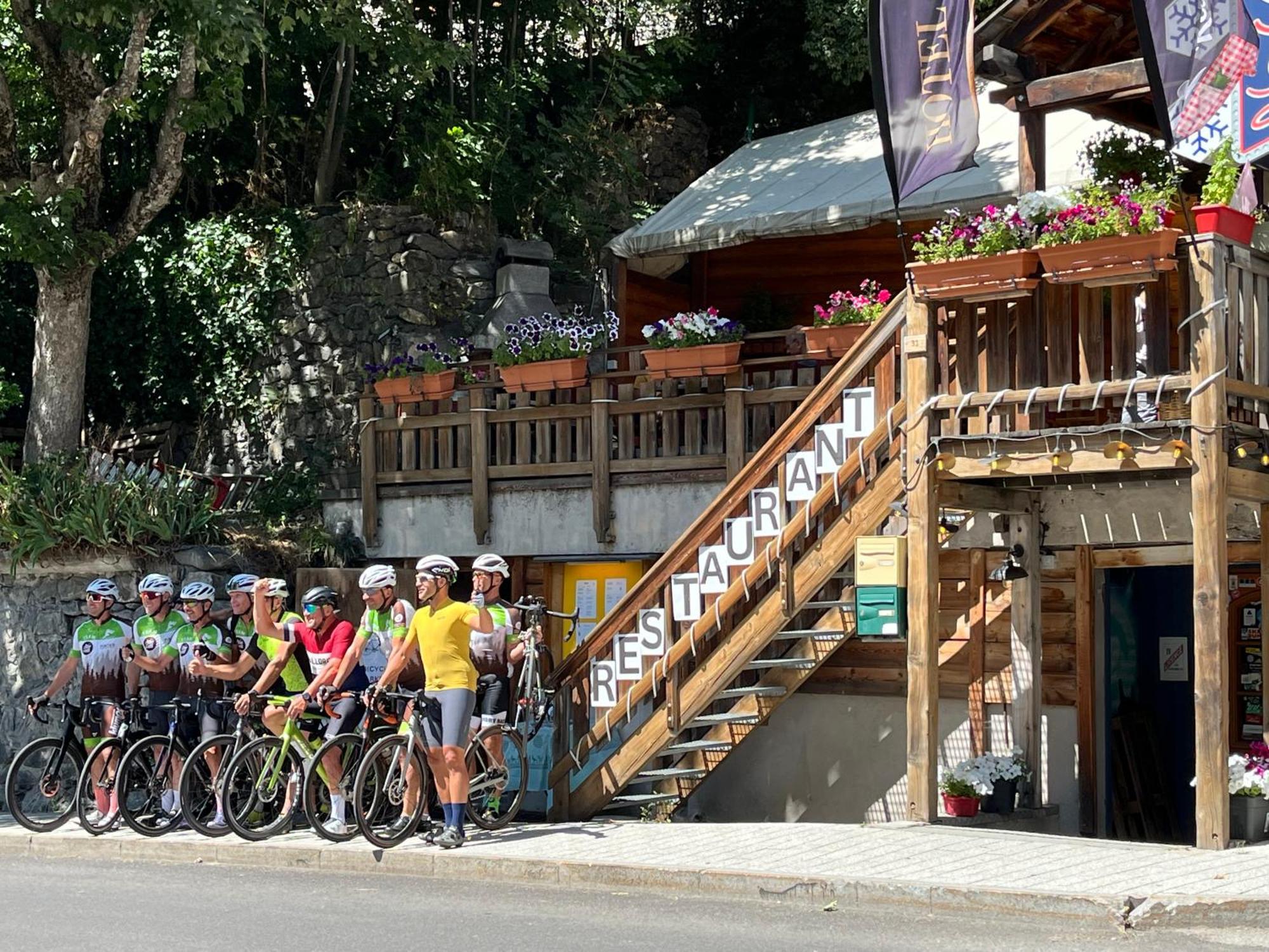 לה גראב Hotel Des Alpes - Skiers & Bikers Lodge מראה חיצוני תמונה
