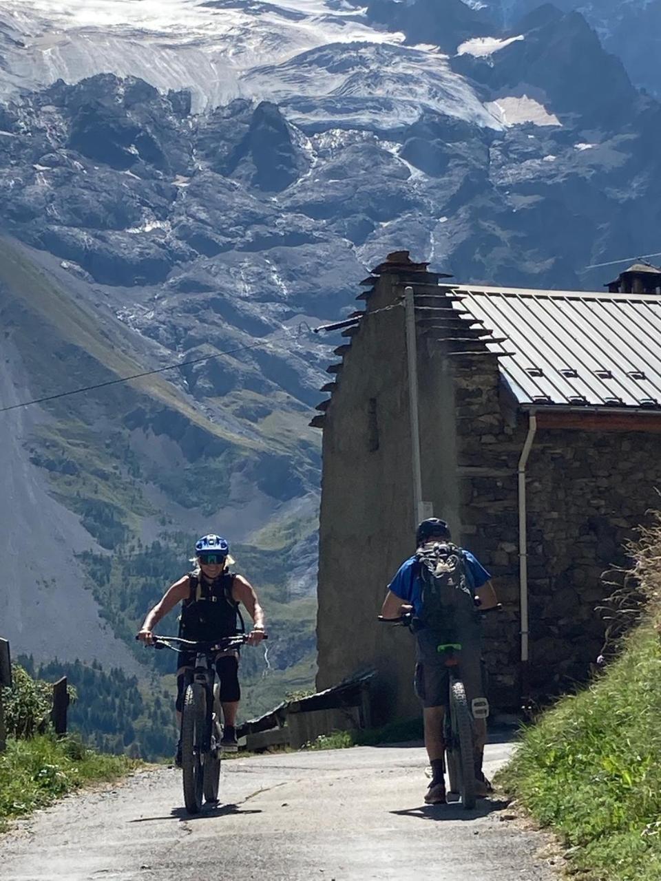 לה גראב Hotel Des Alpes - Skiers & Bikers Lodge מראה חיצוני תמונה